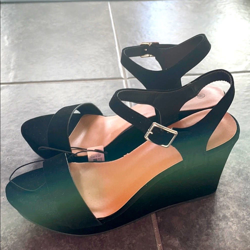❣️$10 CLEARANCE ❣️Ardene heels sandal